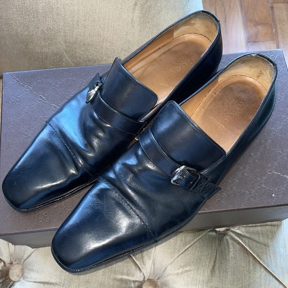Authentic Gucci shoes - Picture 1 of 16